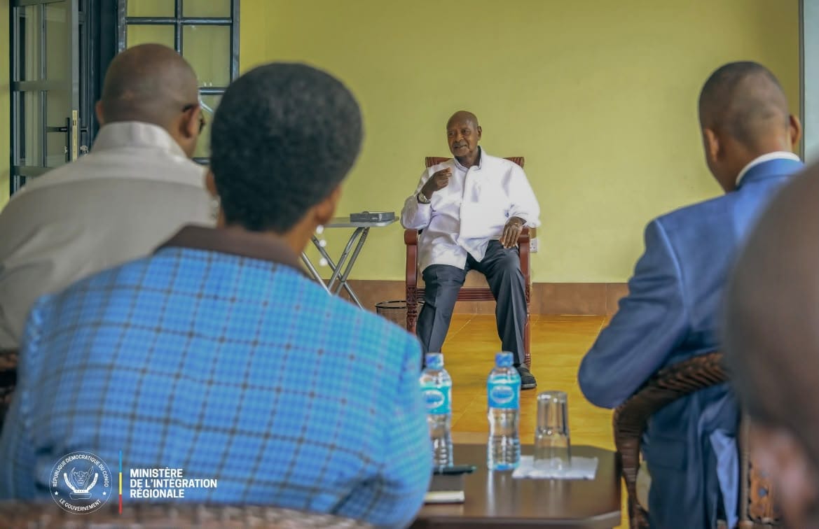 RDC-Ouganda: Floribert Anzuluni porteur d’un message de Tshisekedi à Museveni